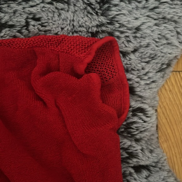 Red knit shirt - Picture 2 of 5